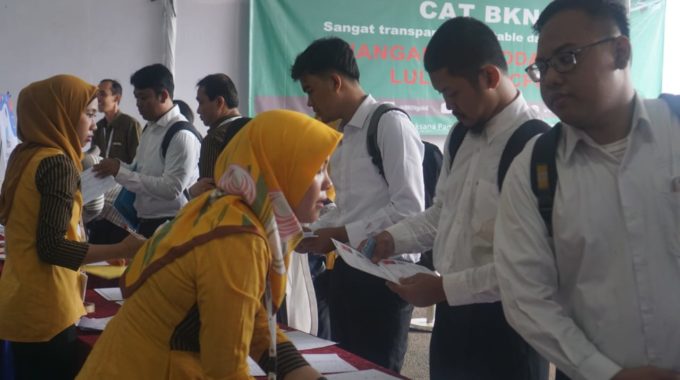 Apresiasi Sistem CAT BKN yang Fair Play, Plt Kepala ANRI Tinjau Tilok BKN Pusat